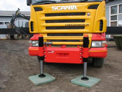 Asennettu Etutukijalat4.jpg